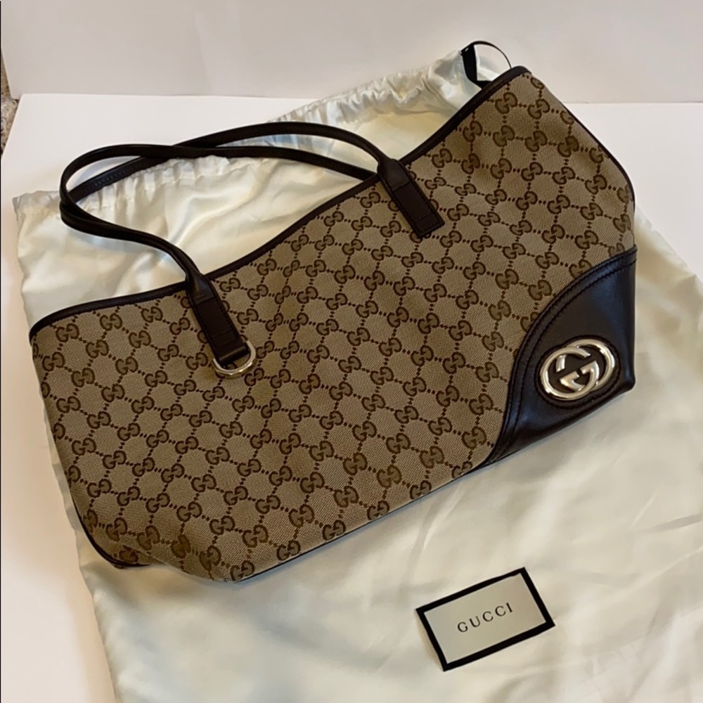 Gucci bag!!❤️🤍💚